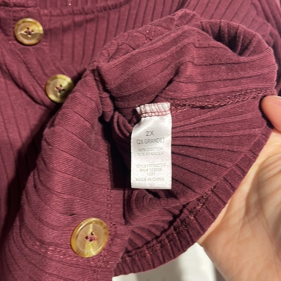 Fashion Nova Only Thing We Know Wine Knit Long Sleeve Button Down Crop Top 2X - Picture 8 of 10